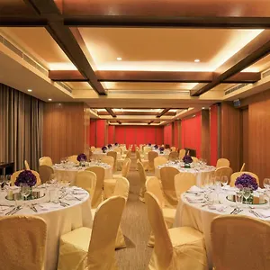 & Makati By Ihg Hotel